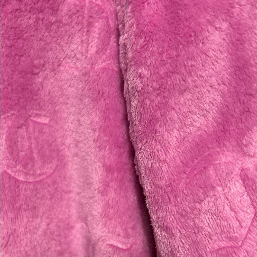 Juicy Couture Plush  wrap Robe with Sparkling Logo - Picture 4 of 6